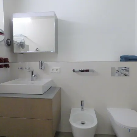 Paula's Galerie Appartement *